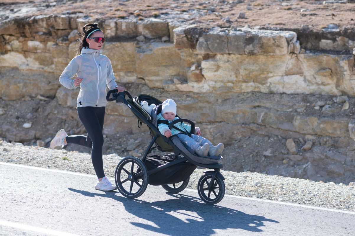 Simple Stroller Exercises for Moms On-The-Go