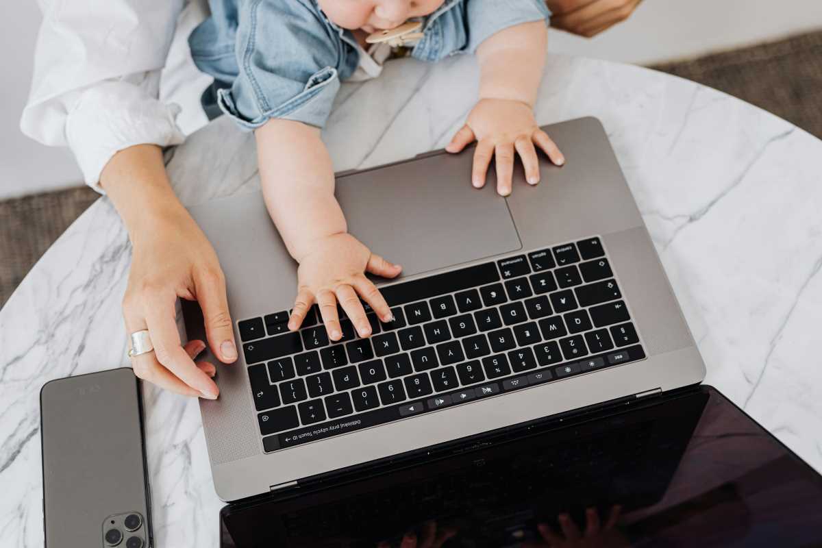 How to Be Present as a Parent and Professional